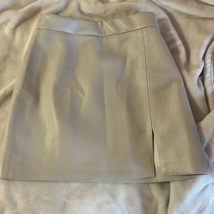 Cream Patio Skirt (size 00)